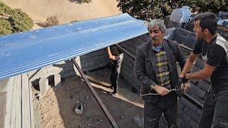 The prosperity of Chaville Farm: roofing the sheep house and buying provisions