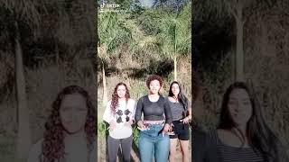 Dança com as amigas