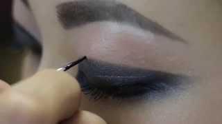 Fashion make-up tutorial by Mischa Vidyaev