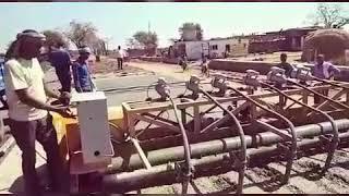 Fully automatic screed vibrator