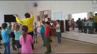 Игра Найди свой цвет  Разучивание  Старшая группа  Муз рук  Рожкова М В