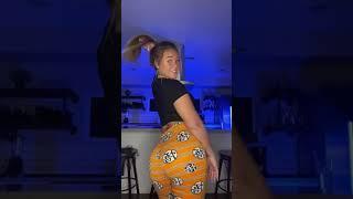 Your Fav Blondie Babe #shorts #youtubeshorts #fashion #viral #trending #twerking #booty #bigbank
