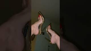 Happy Wednesday ️ #highheels #highheel #higharches #red #tapping #feet #feetjewelry