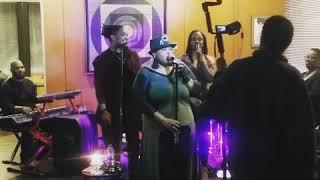 A little House - end of set at Vintrendi Wines *I DO NOT OWN THE COPYRIGHT TO THIS MUSIC*