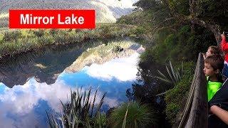 Зеркальное озеро. Mirror Lake. Новая Зеландия