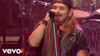 Lynyrd Skynyrd - Sweet Home Alabama - Live At The Florida Theatre / 2015