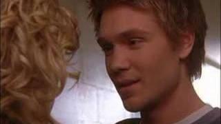 Leyton 1x13 - "Cause I feel it in my heart."