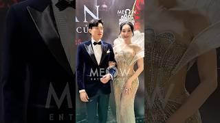 Quốc Trường và công chúa Lâm Khánh Chi khoác tay chụp hình cực kì tình cảm tại sự kiện