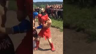 Жёсткий бой - кикбоксинг