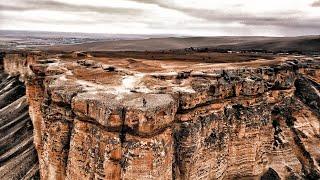 I'll show you what happens at the top of the mountain and on the way to Ai-Petri in the Crimea.