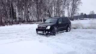 Rexton по снегу.