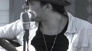 Sweet sweet woman - Mike Mchugh on Live Roots TV