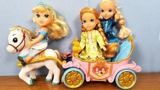 Playdate at Cinderella ! Elsa and Anna toddlers - horses - surprises - nail polish - painting