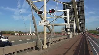 Brugopening Merwedebrug Papendrecht Basculebrug/ Basculebridge/ Pont Basculant/ Klappbrücke