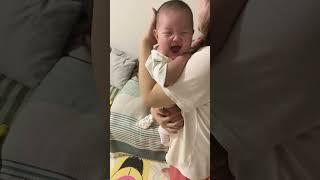 妈妈带娃玩萝卜蹲，宝宝非常开心#人类幼崽 #萌娃 #精力旺盛的宝宝 #被小宝宝这表情拿捏了 #记录真实生活