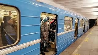 Метро Новосибирск. площадь Маркса - Октябрьская, + сборник поездов