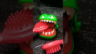 crocs three comb #toys #asmr #combs #fashionaccessories #crocs #shorts #satisfying #fashion