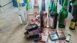 Asiknya ngobrol tanpa gadged... mungkin sekilas tak terlintas klau ketawa bareng itu mahal