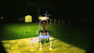 Testing flouresent tubes with a Tesla Coil