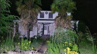 Extremely Weird Abandoned House