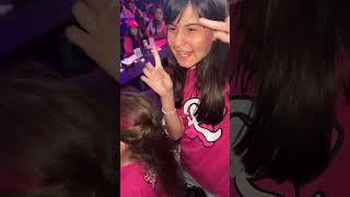 Vamos tirar foto com OS ROSAS* Emilly Vick ​⁠@emillyvickof